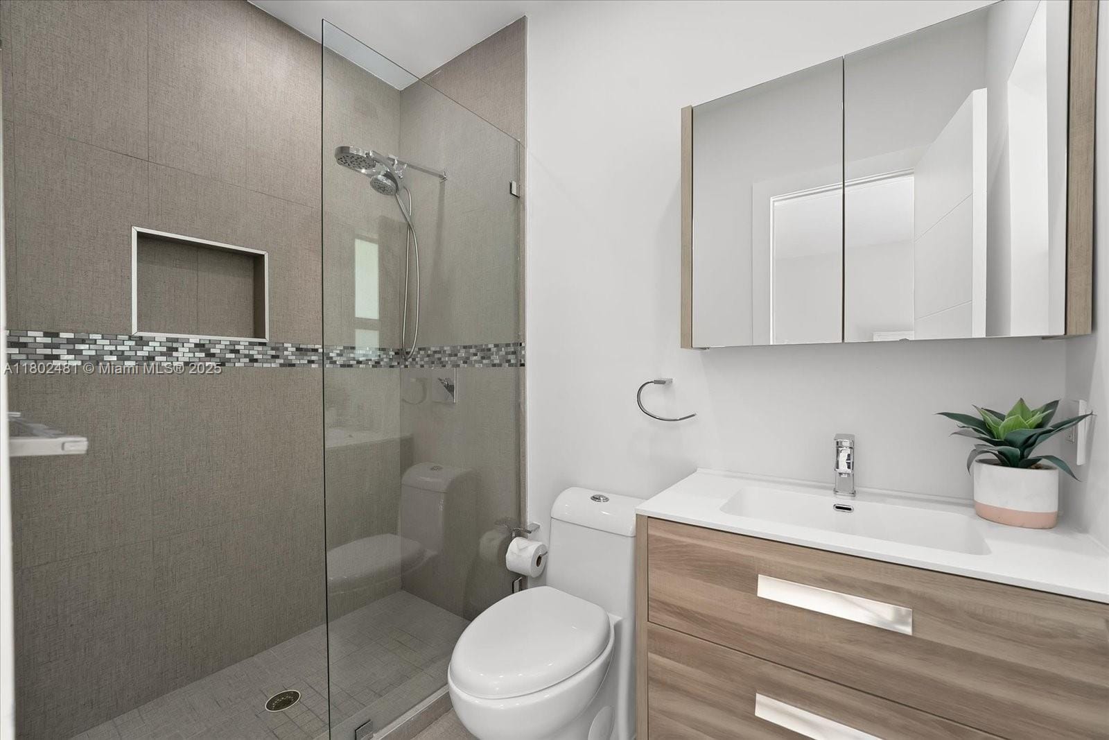3020 Alton Road, Miami Beach, FL 33140 photo 29