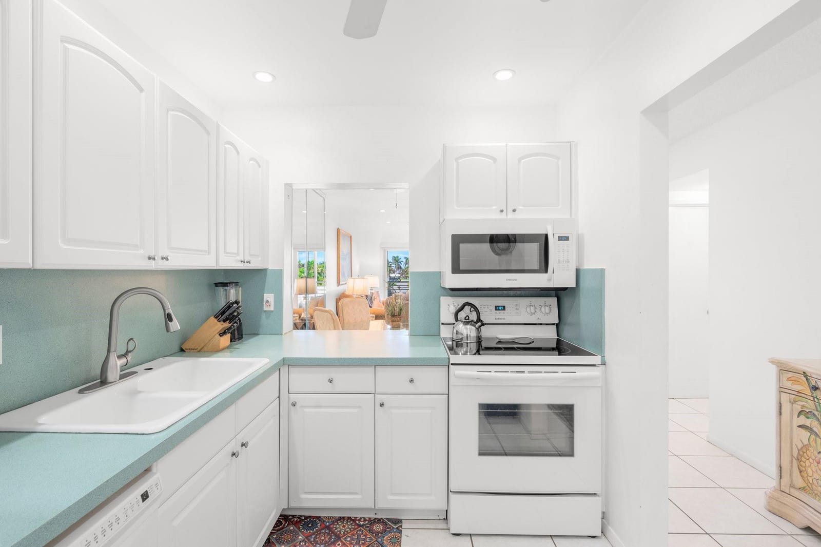 1461 S Ocean Boulevard 318, Lauderdale-By-The-Sea, FL 33062 photo 12
