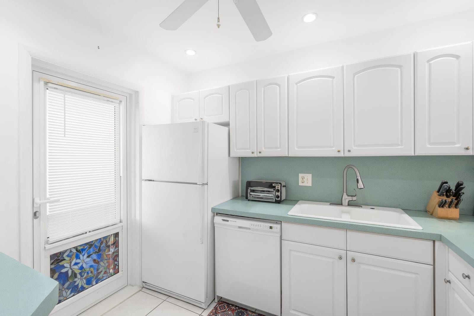 1461 S Ocean Boulevard 318, Lauderdale-By-The-Sea, FL 33062 photo 13