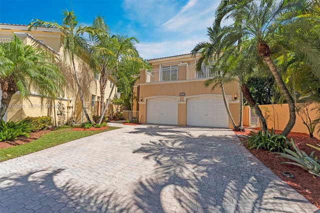 4741 NW 94th Court, sold in Goldvue Estates, Doral, FL