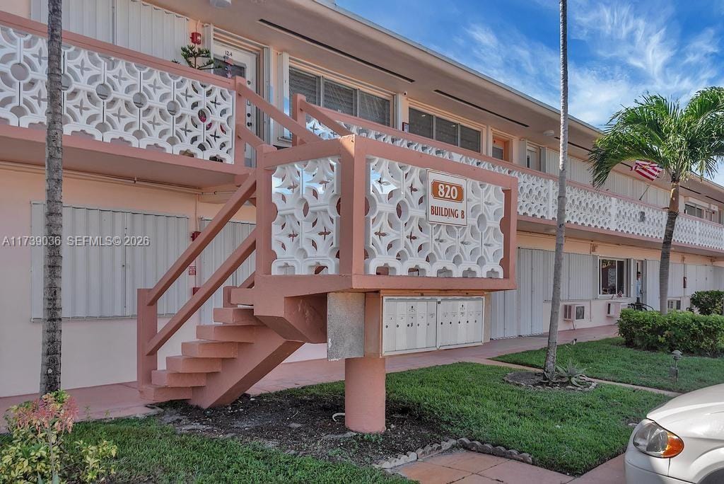 820 SW 11th Avenue 14B, Hallandale Beach, FL 33009 photo 19