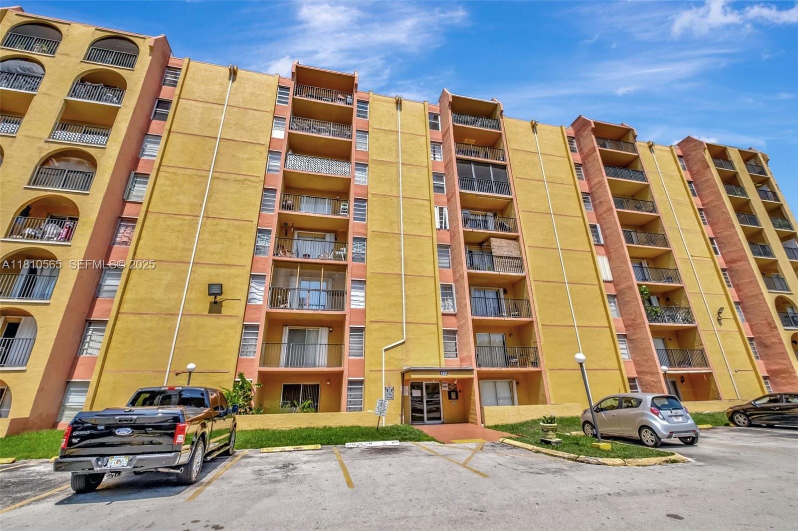4801 NW 7th Street 506-16, Miami, FL 33126 photo 1