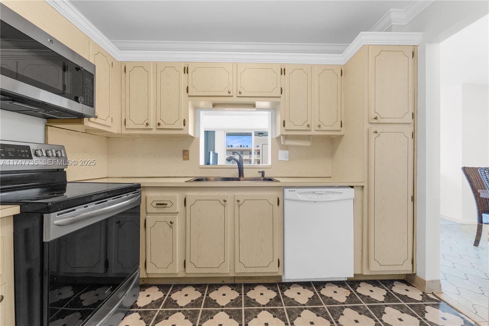 401 NE 14th Avenue 603 — photo 5