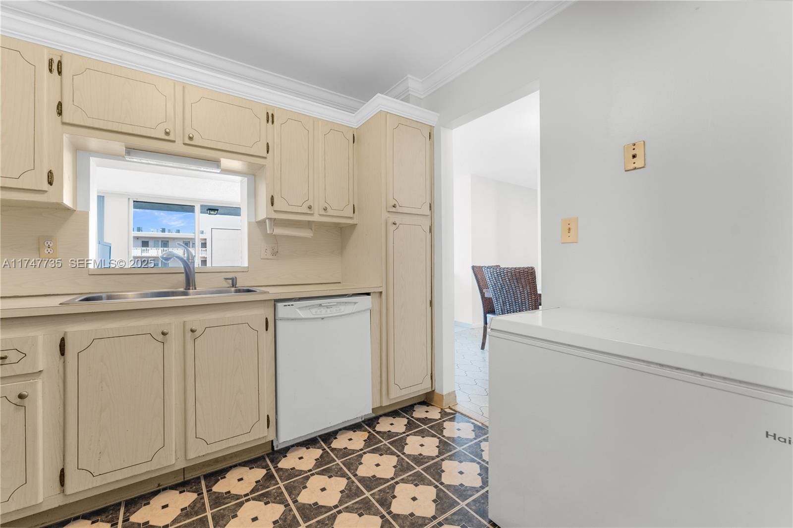 401 NE 14th Avenue 603 — photo 7