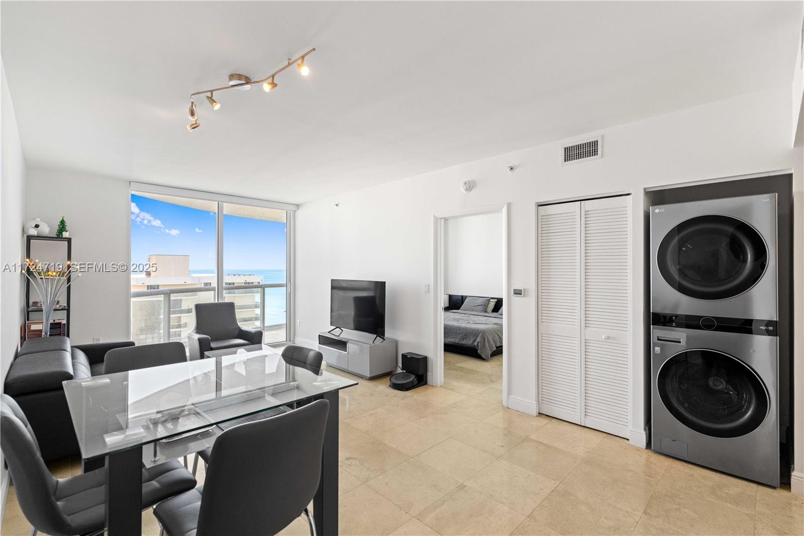 6365 Collins Avenue 1909, Miami Beach, FL 33141 photo 2