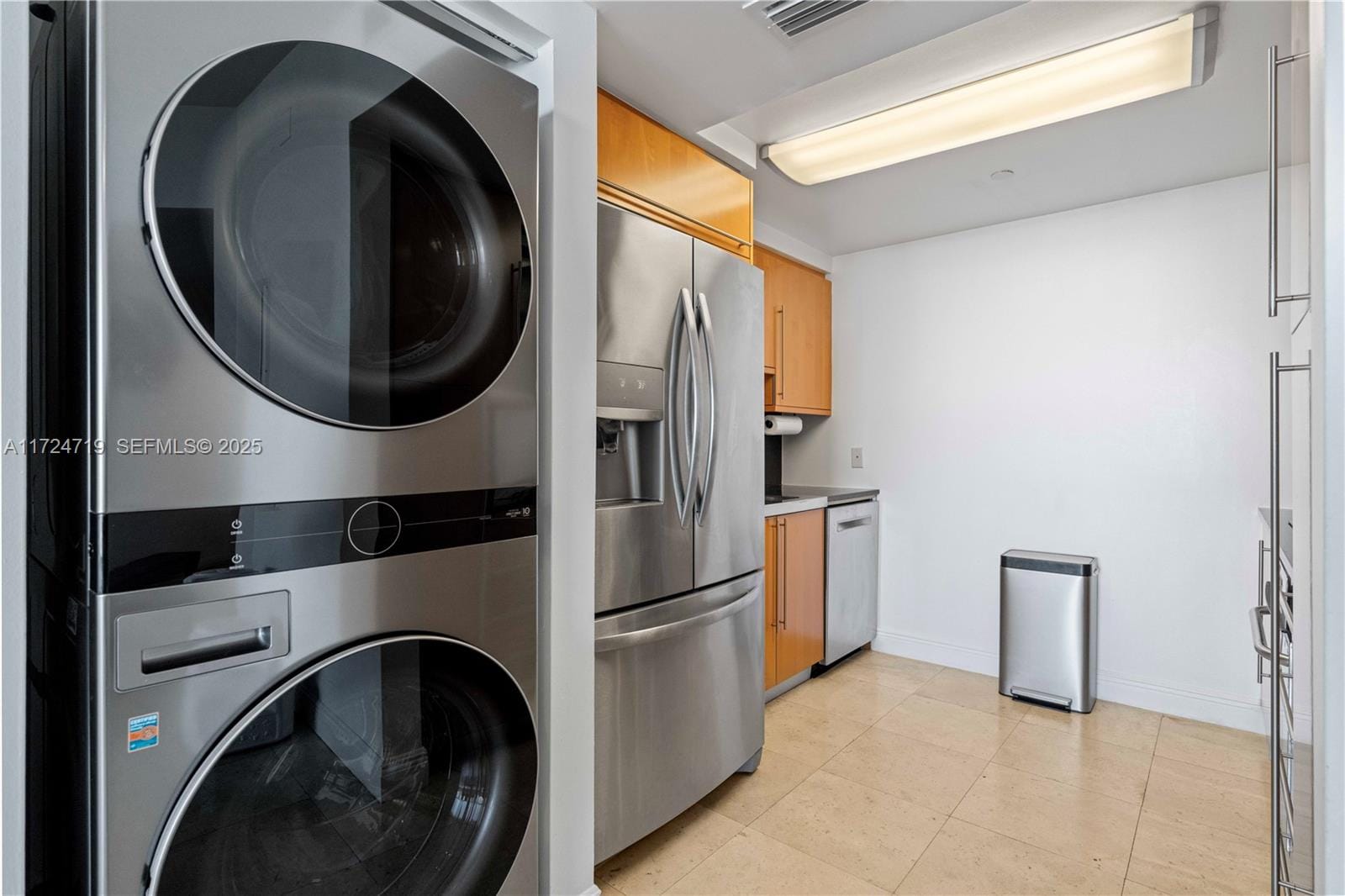 6365 Collins Avenue 1909, Miami Beach, FL 33141 photo 11