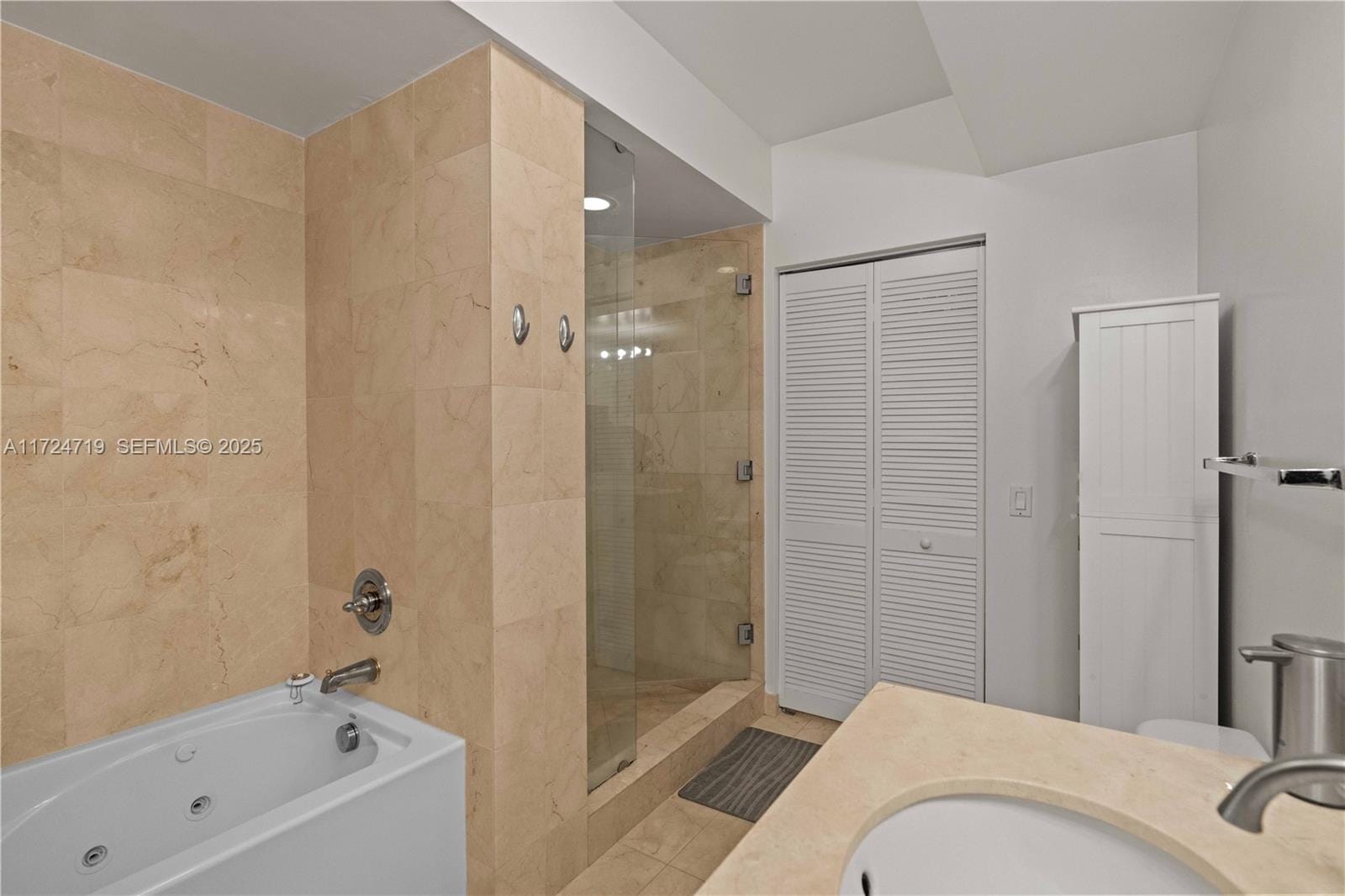 6365 Collins Avenue 1909, Miami Beach, FL 33141 photo 5