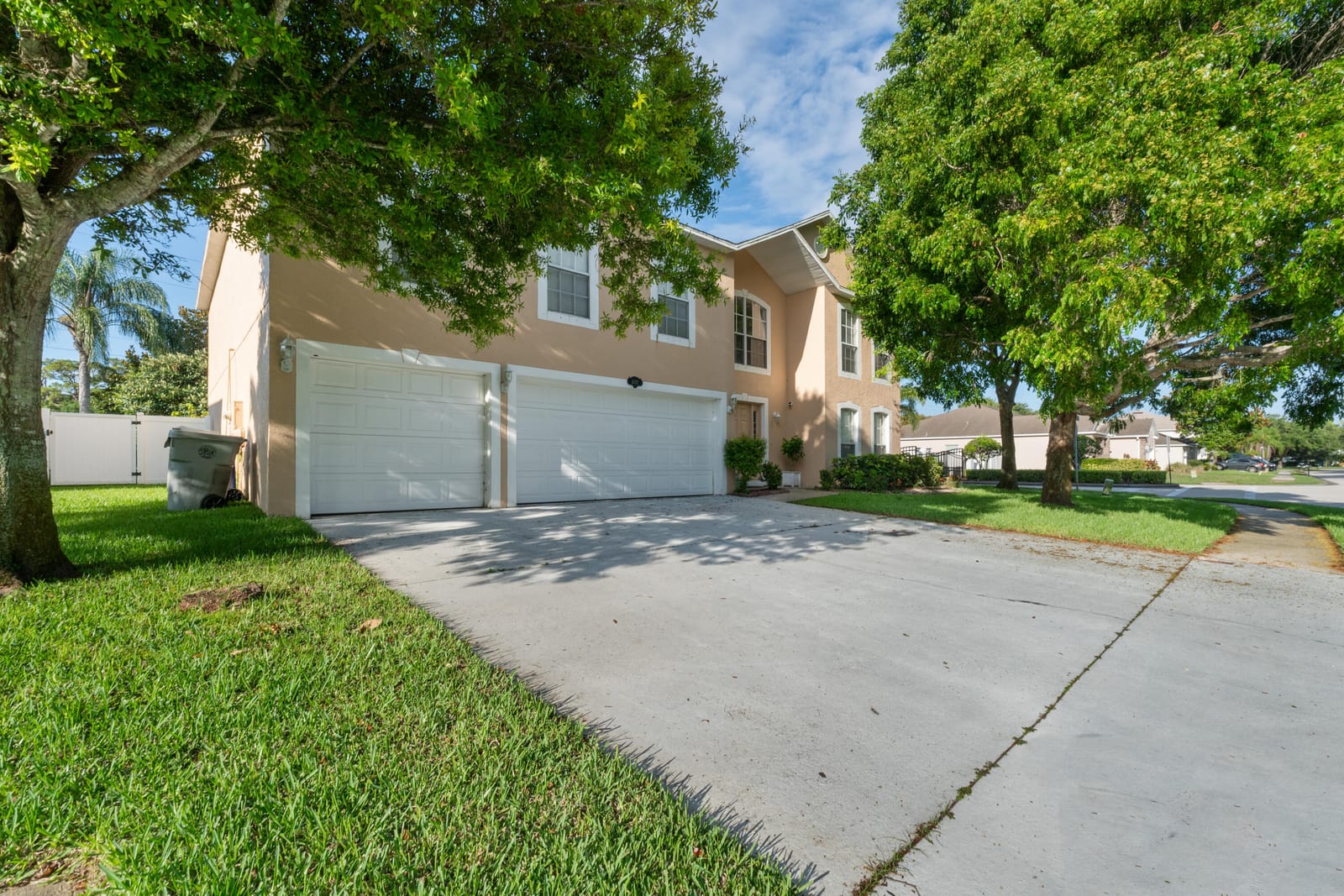 6057 Ridgelake Cir Circle, Vero Beach, FL 32967 photo 2