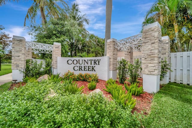4461 SW 72nd Terrace, sold in Country Creek, Davie, FL