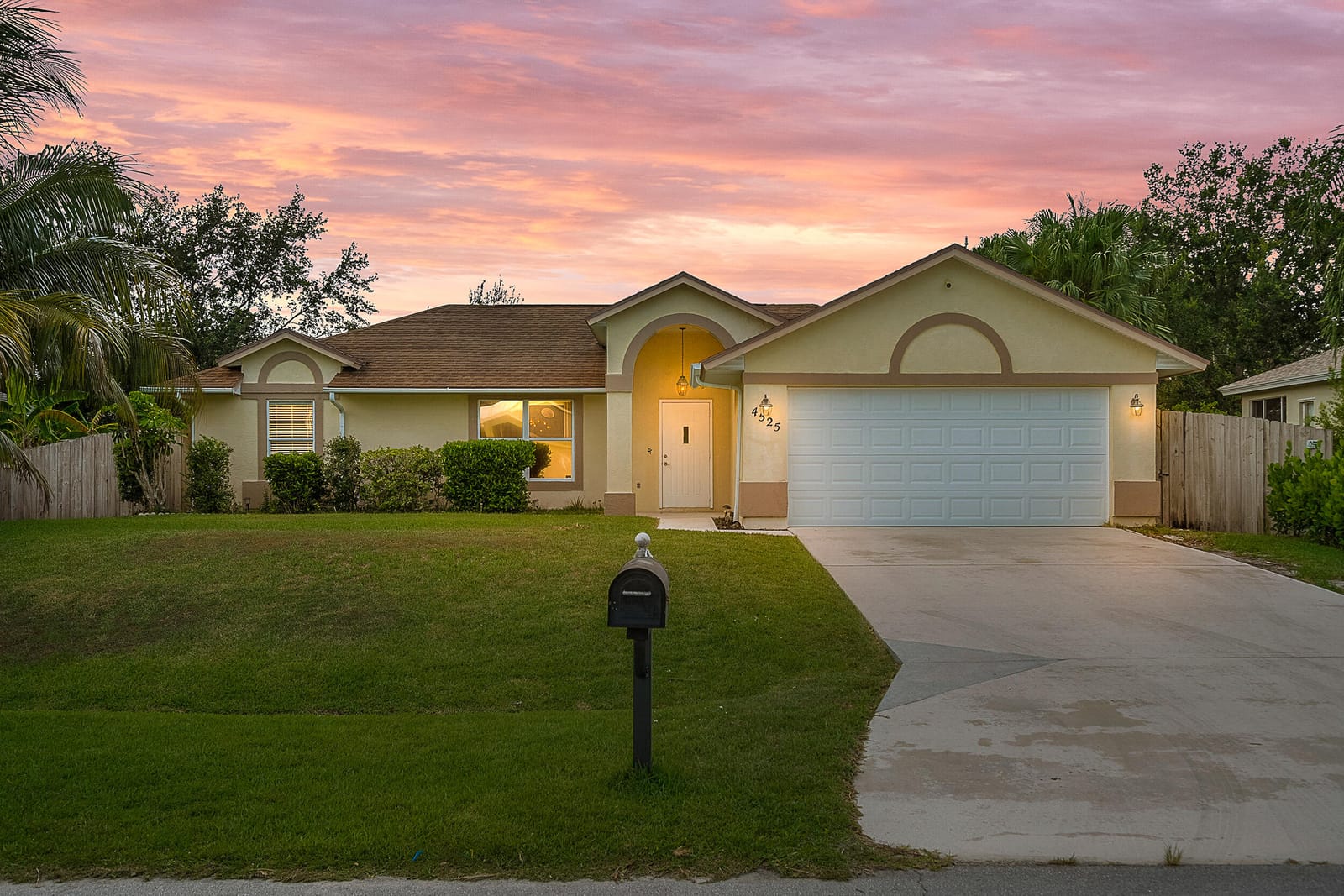 4525 NW Glazbrook Street, Port St. Lucie, FL 34983