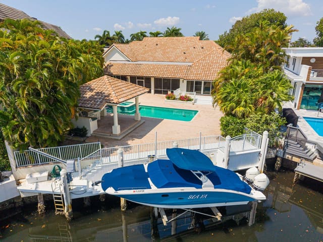 4700 Sanctuary Lane, sold in Sanctuary 2, Palm Beach Gardens, FL