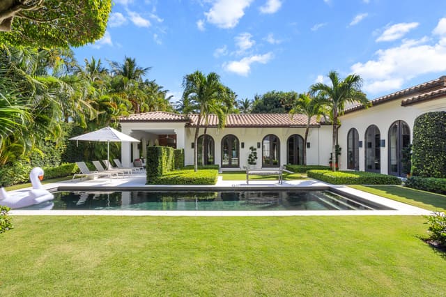 231 Via Las Brisas, sold in Phipps Estates, Palm Beach, FL
