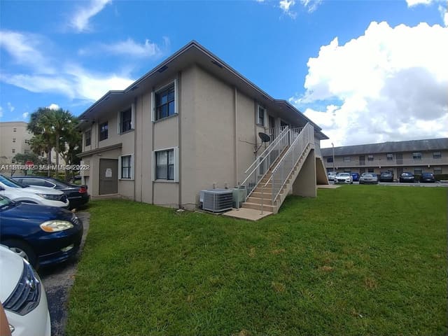 7662 SW 152nd Avenue 3-22, sold in Rozland Condo, Miami, FL