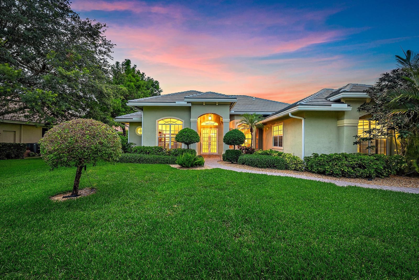 18974 SE Jupiter River Drive, Jupiter, FL 33458