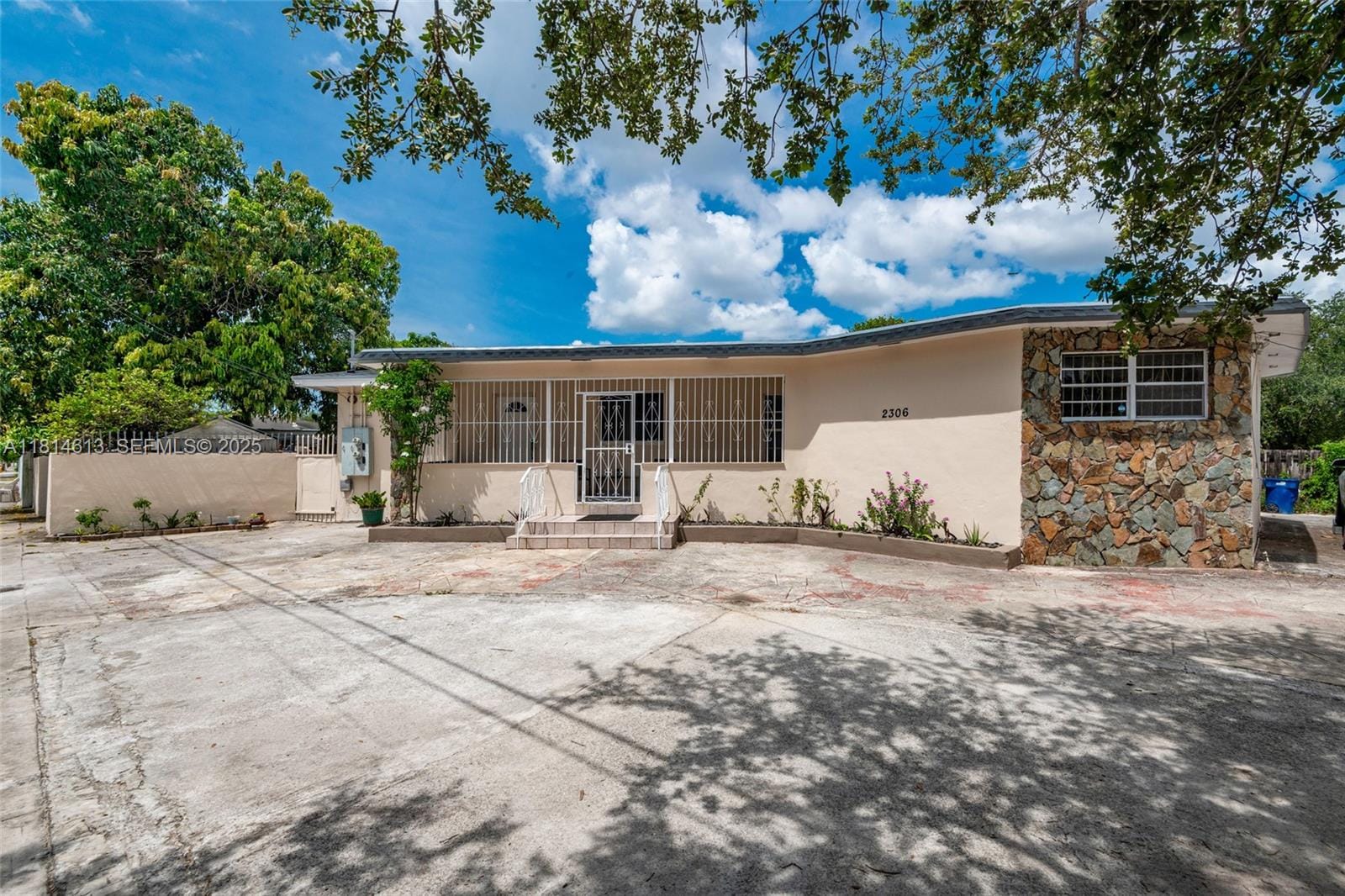 2306 NW 102nd Street, Miami, FL 33147