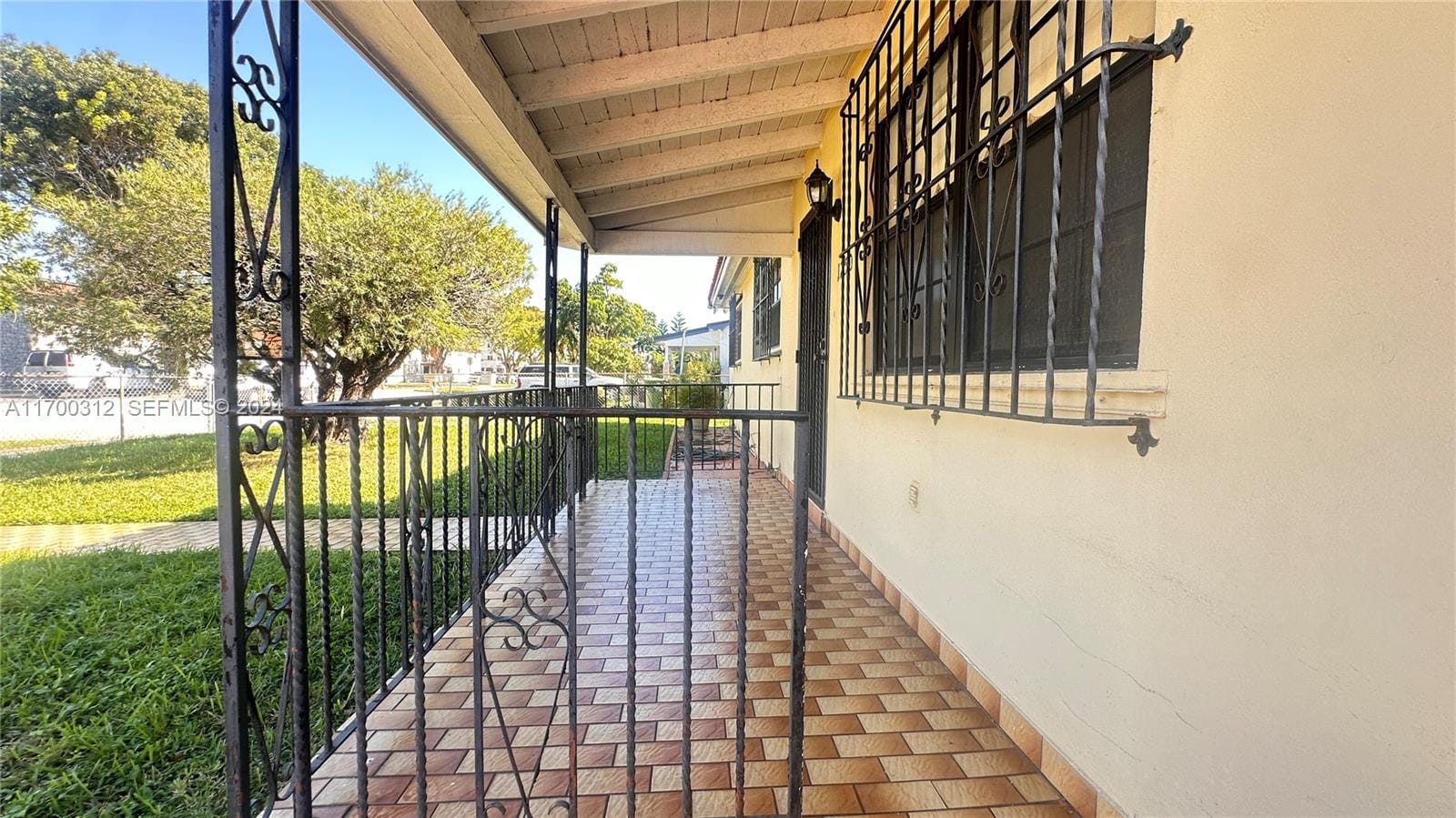 1250 W 35th Street, Hialeah, FL 33012