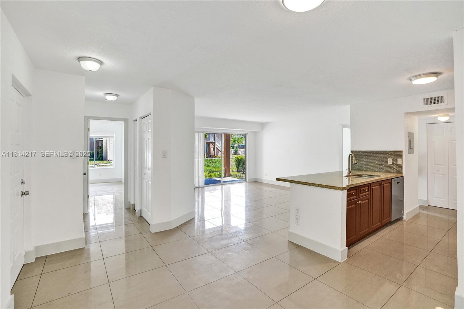 15770 SW 106th Terrace 103, Miami, FL 33196 photo 5