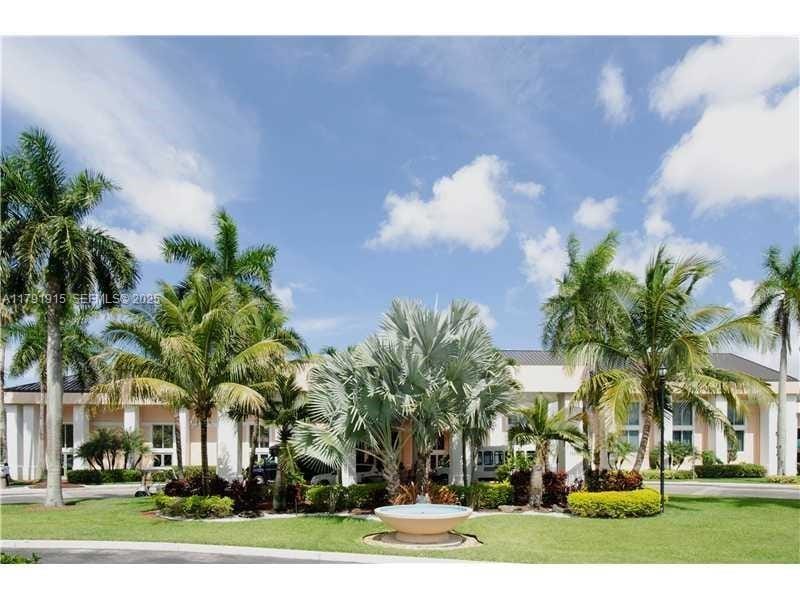 9751 Malvern Drive, Tamarac, FL 33321 photo 10