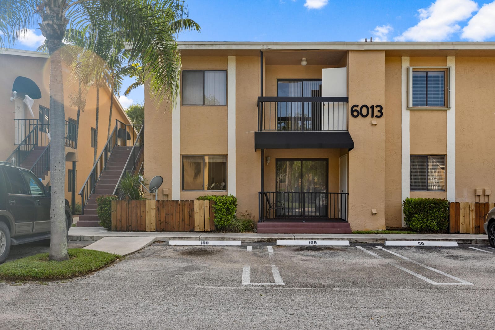 6013 10th Avenue N 105, Greenacres, FL 33463