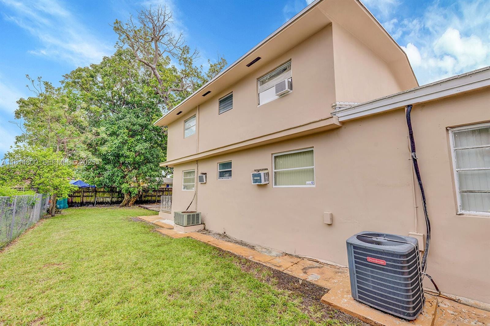 435 NW 44th Avenue — photo 3