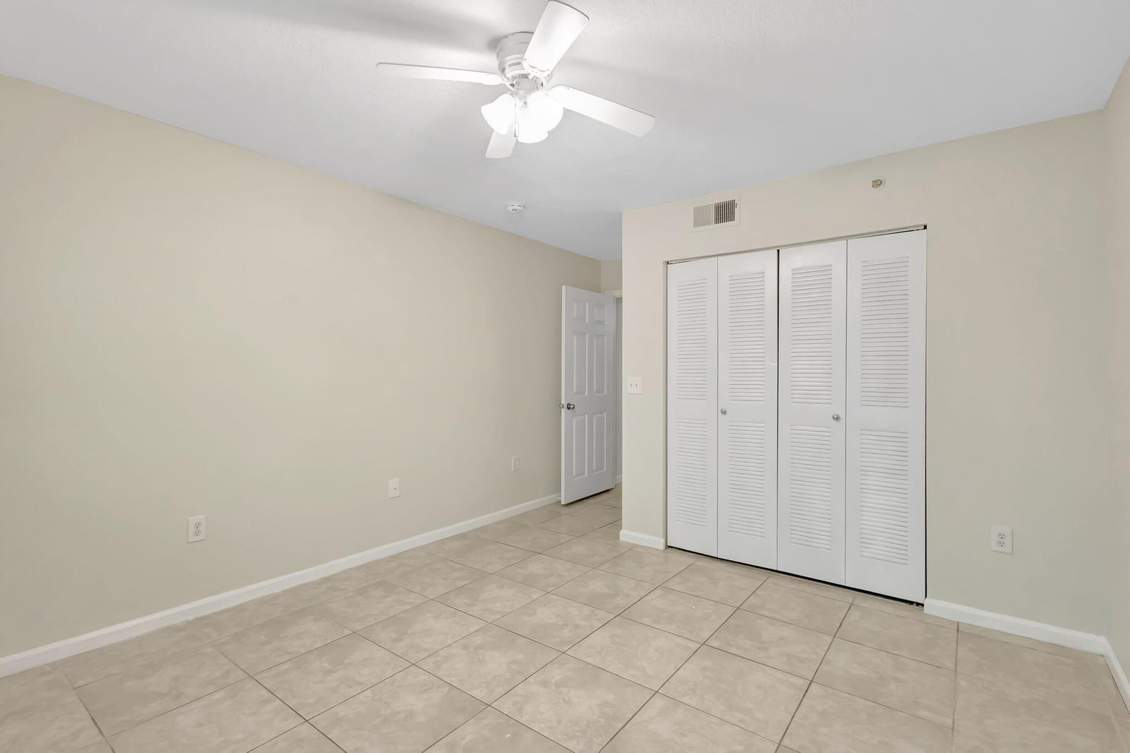 3693 NW Adriatic Lane, Jensen Beach, FL 34957 photo 4