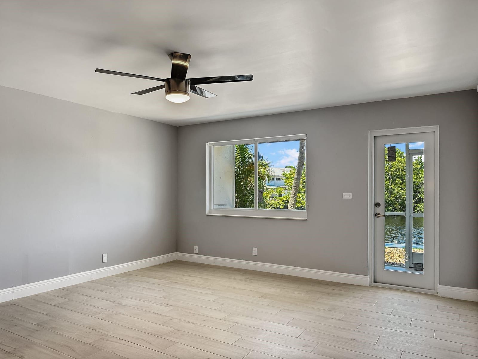 801 NE 18th Court 105 — photo 11