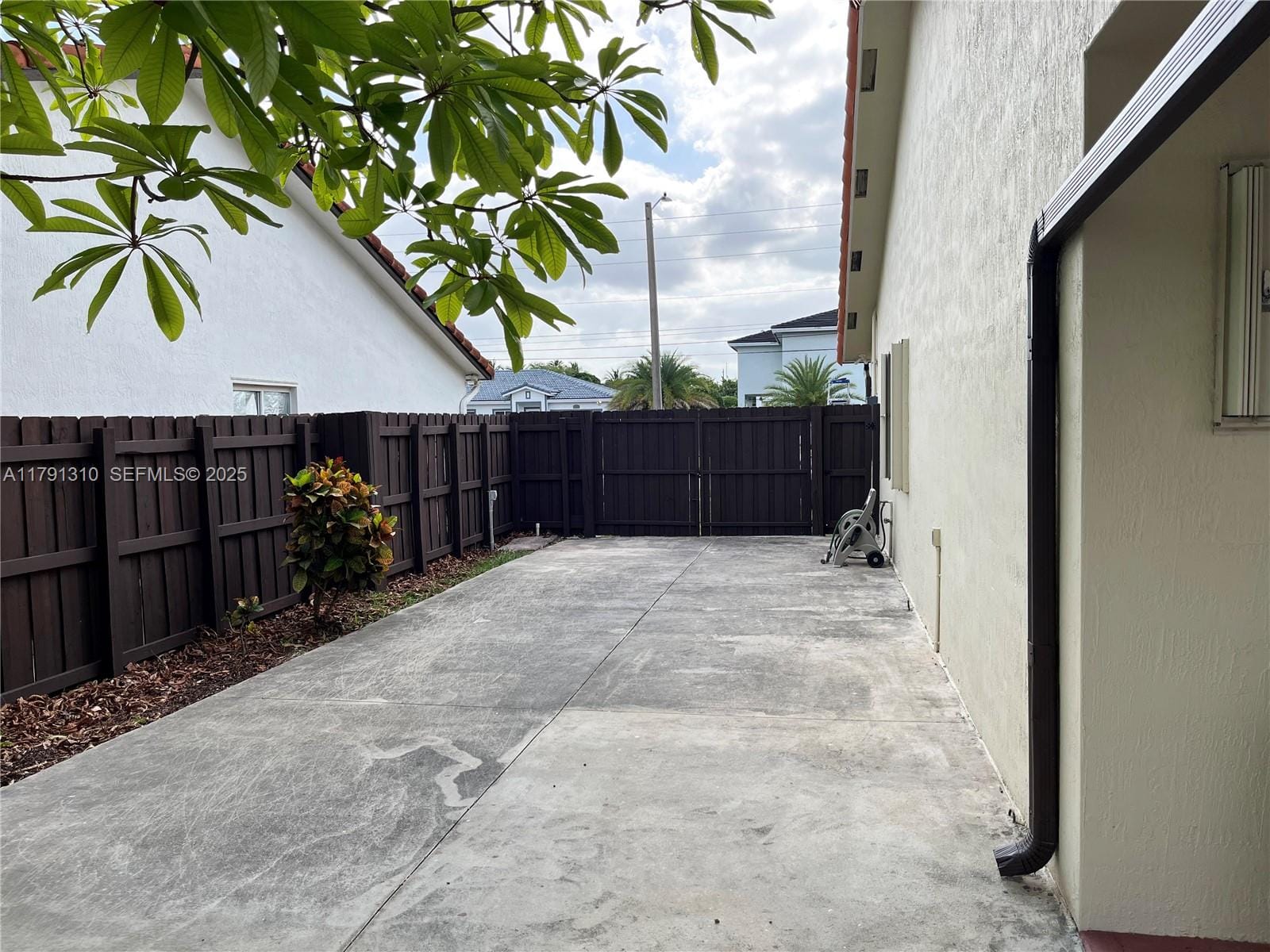17970 SW 152nd Avenue, Miami, FL 33187 photo 24