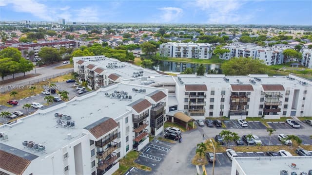 1300 SW 122nd Avenue 310-2, sold in Peninsula At Intl Gardens, Miami, FL