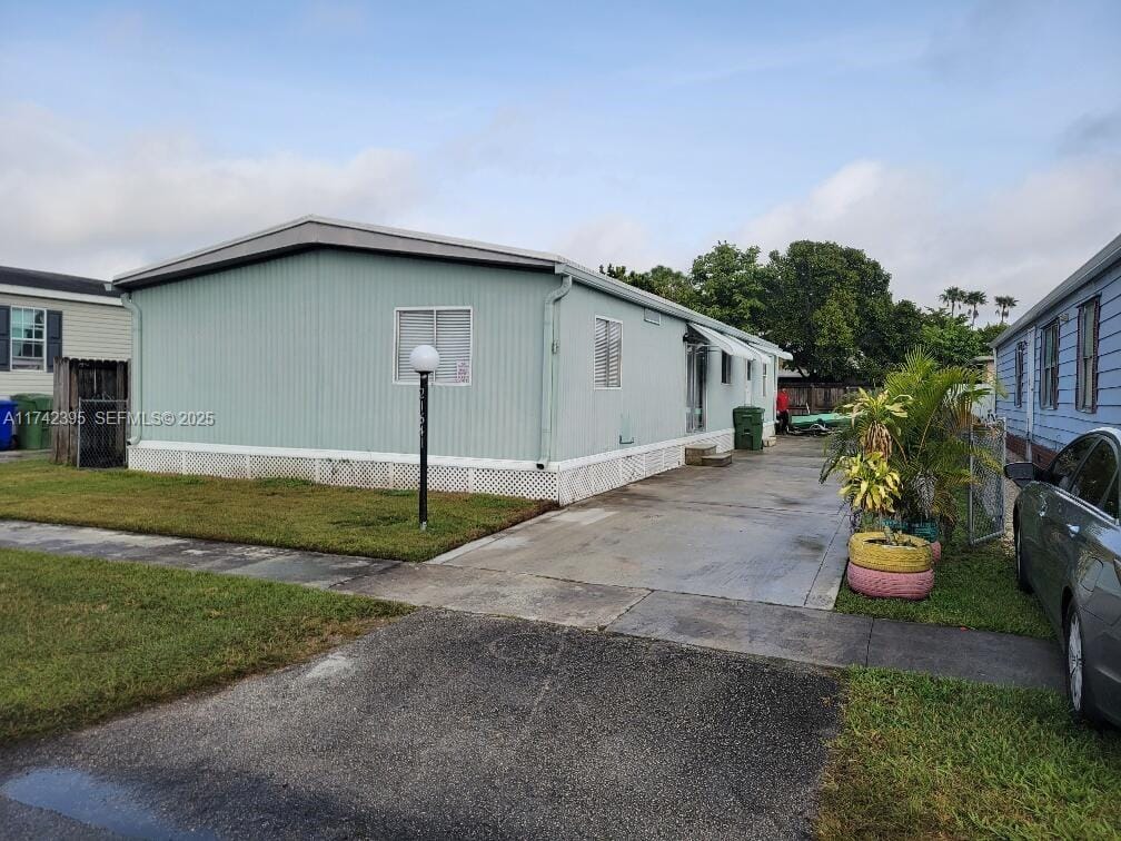 21641 NW 3rd Street, Pembroke Pines, FL 33029