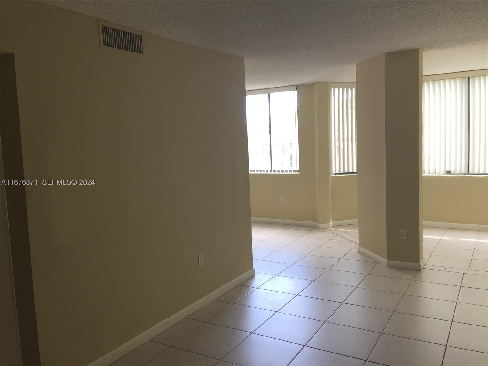 8365 SW 152nd Avenue C206, Miami, FL 33193 photo 2