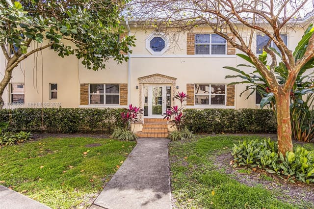 723 NE 91st Street 1C, sold in Shores Plaza East, Miami Shores, FL