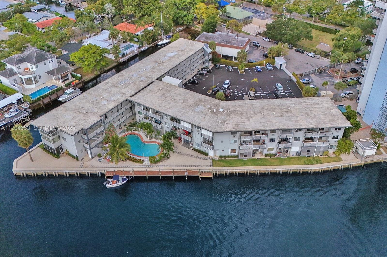 13105 Ixora Court 319 — photo 3