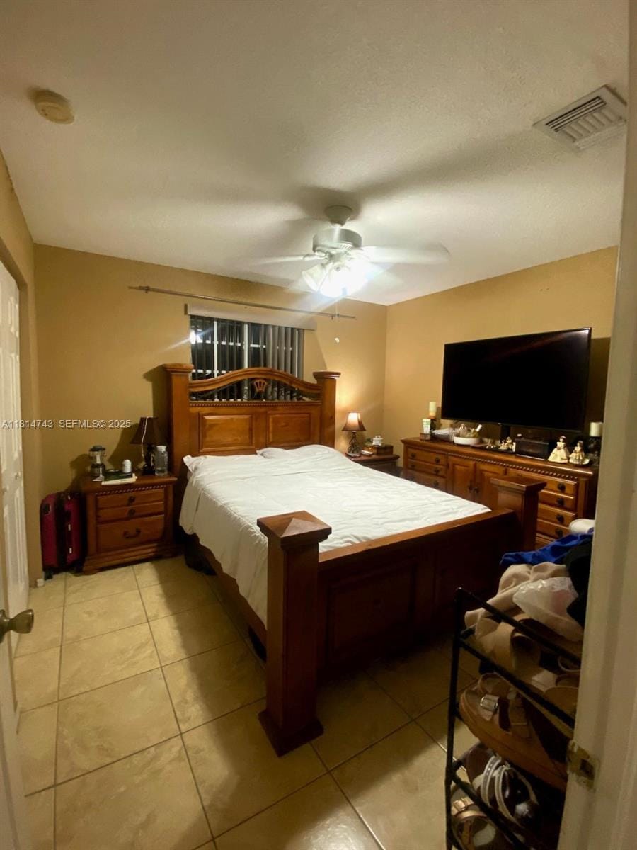 1334 W 42nd Street 3 — photo 4