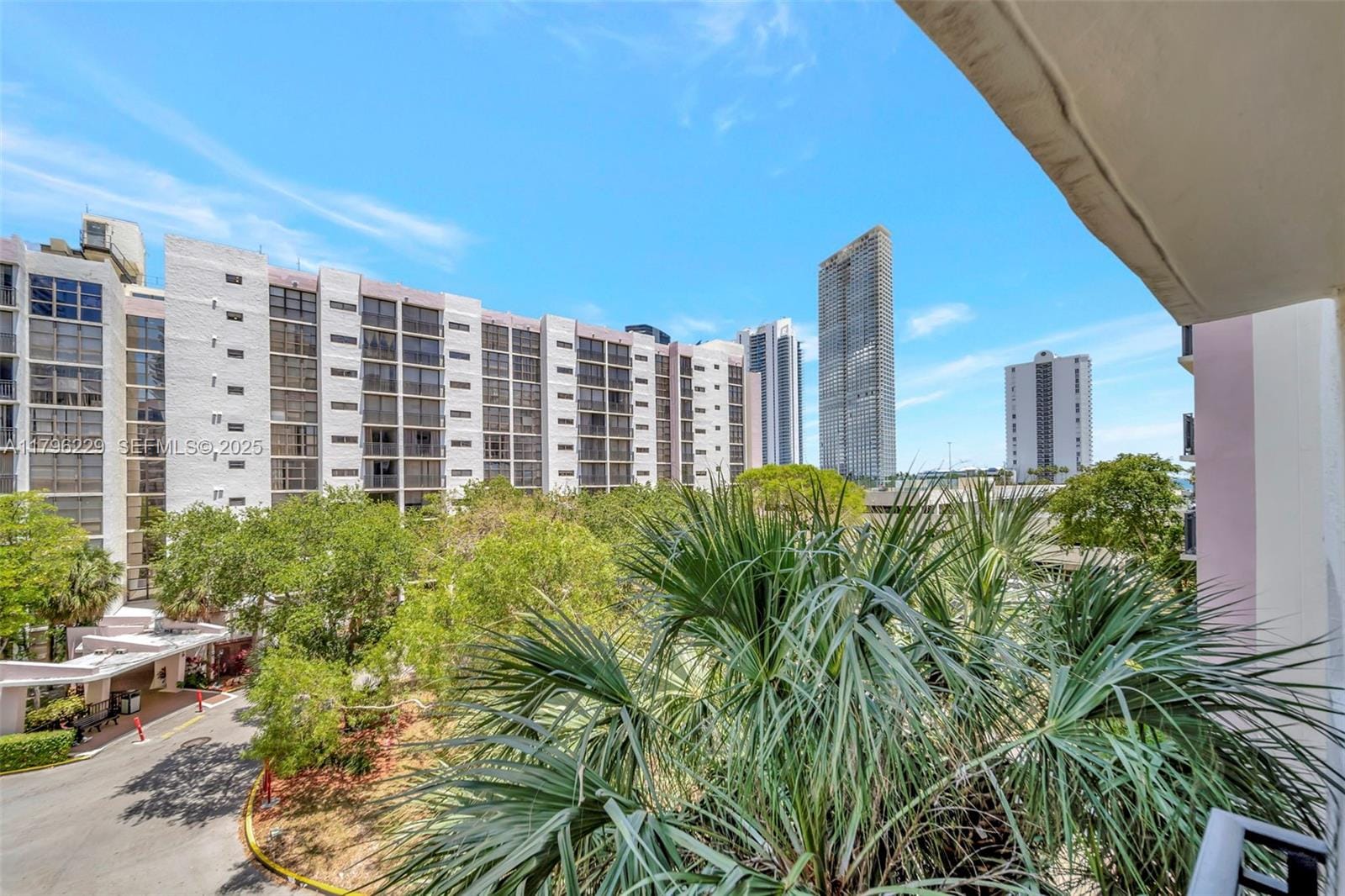 16909 N Bay Road 405, Sunny Isles Beach, FL 33160 photo 11