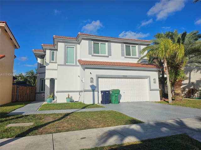 15585 SW 112th Way, sold in Sunflower At The Hammocks, Miami, FL