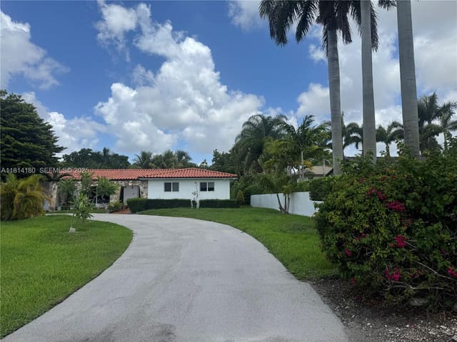 220 NW 130th Avenue, sold in Sweetwater Ests Sub, Miami, FL