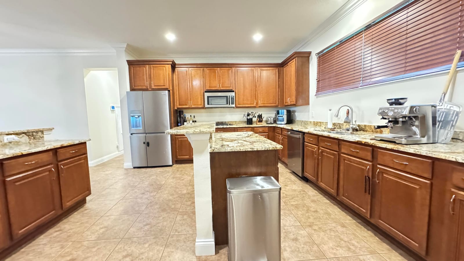 1285 Classic Court — photo 11