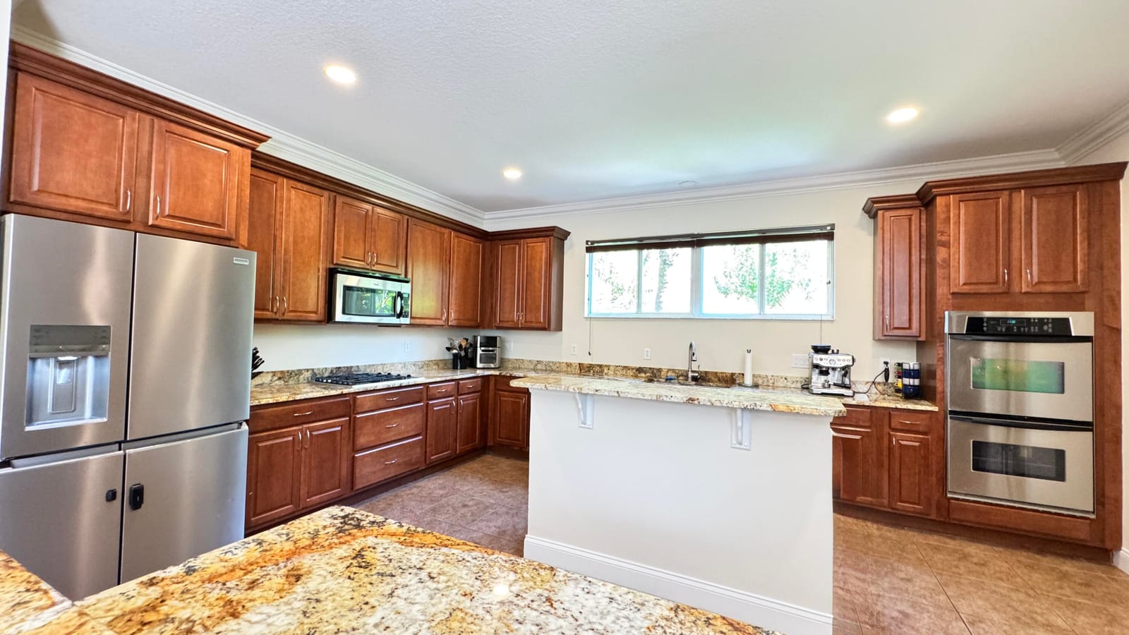 1285 Classic Court — photo 9