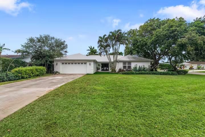 4430 Daffodil Circle N, Palm Beach Gardens, FL 33410