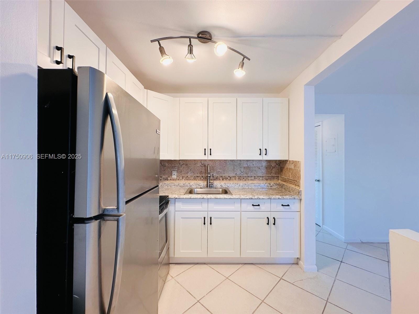 2 Kent A 2, West Palm Beach, FL 33417 photo 5