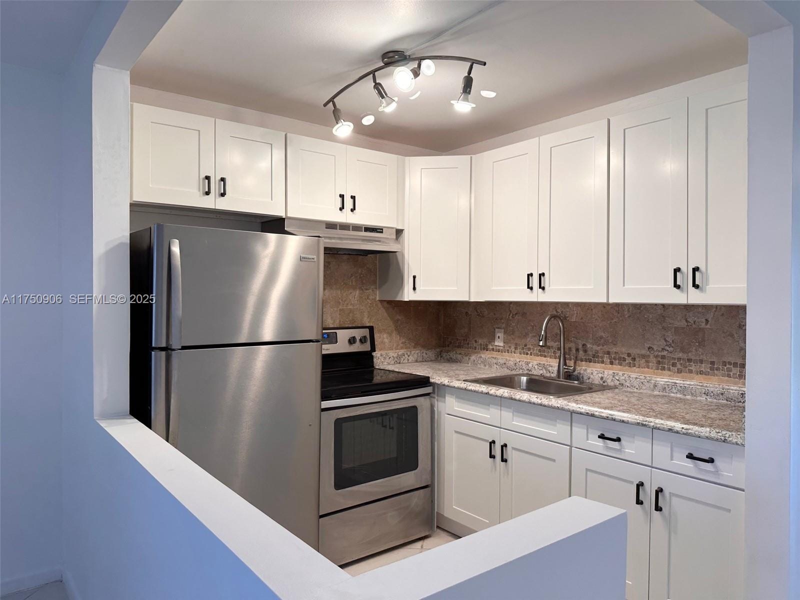 2 Kent A 2, West Palm Beach, FL 33417 photo 6