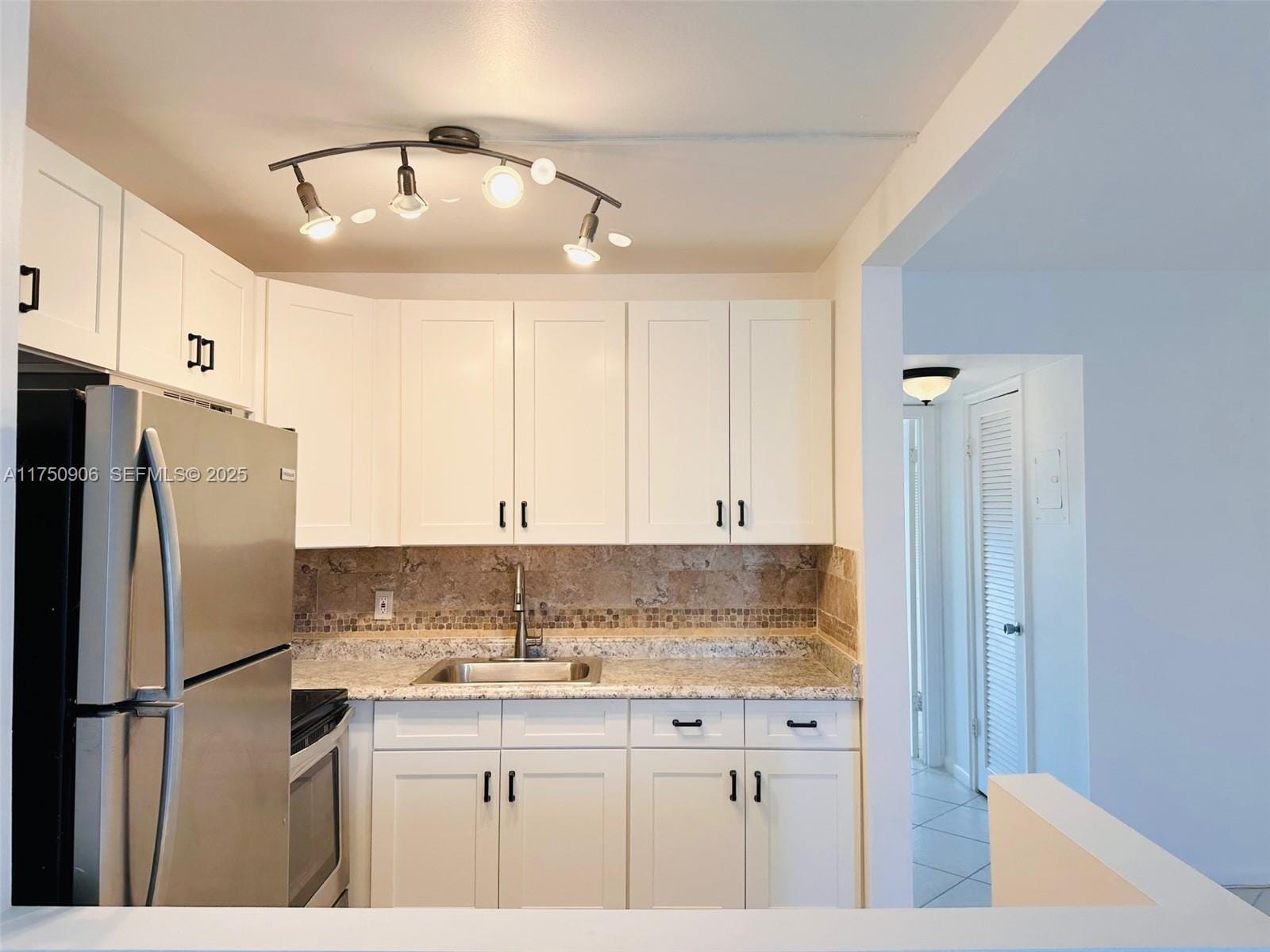 2 Kent A 2, West Palm Beach, FL 33417 photo 8