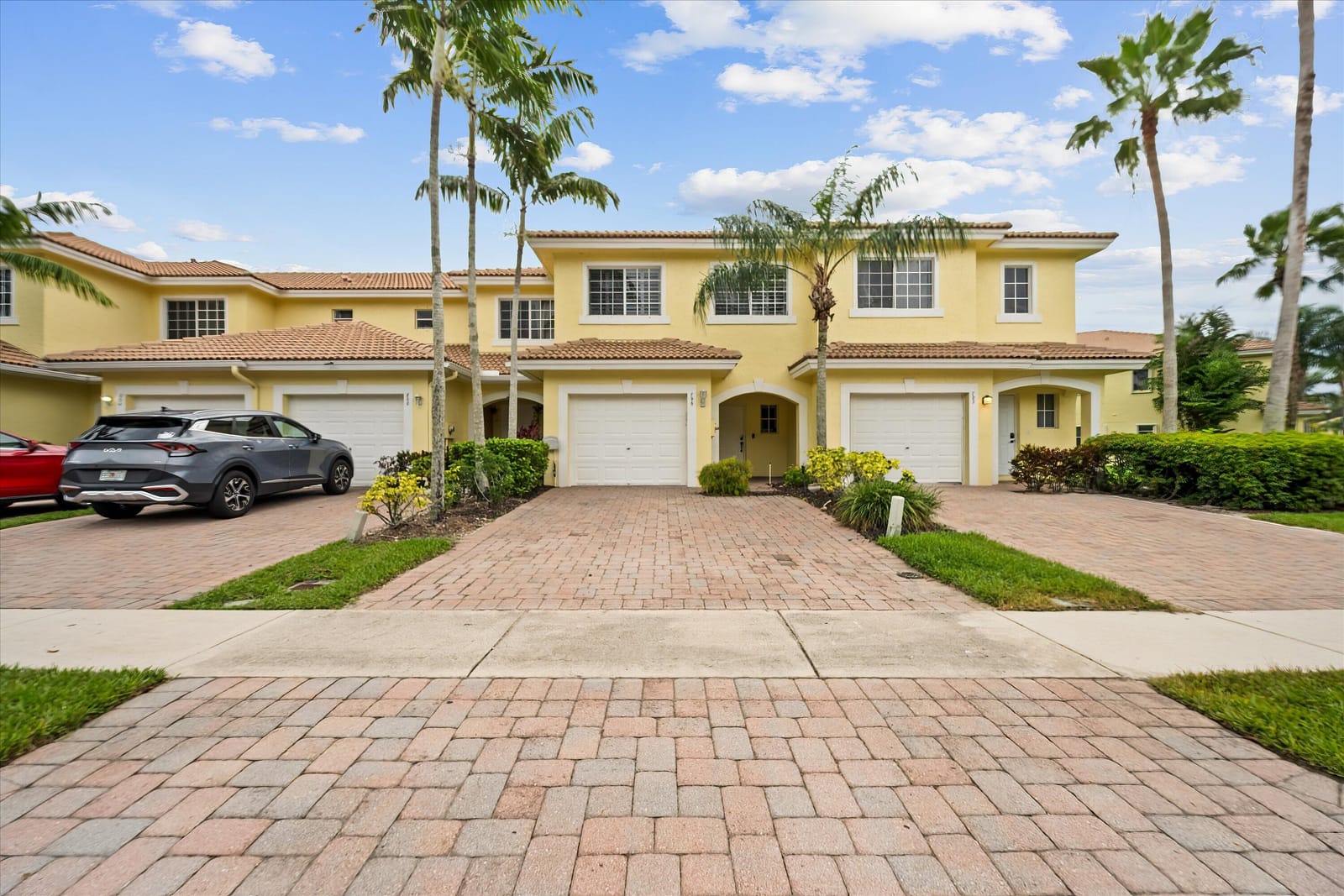 796 Imperial Lake Road, West Palm Beach, FL 33413 photo 1