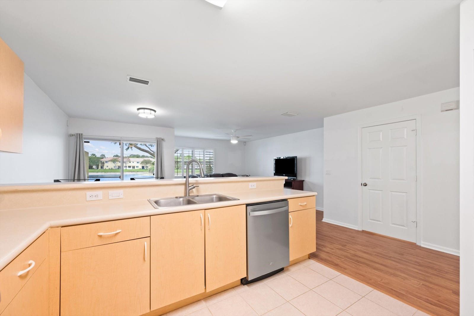 796 Imperial Lake Road, West Palm Beach, FL 33413 photo 11