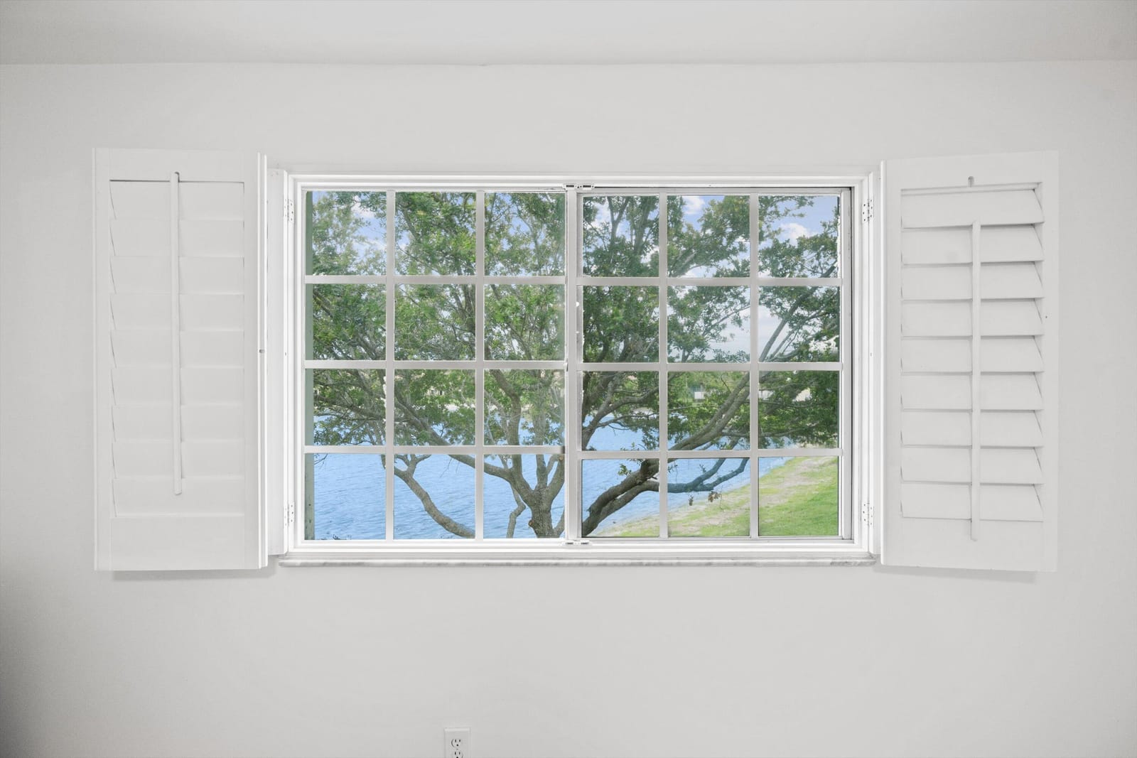 796 Imperial Lake Road, West Palm Beach, FL 33413 photo 15