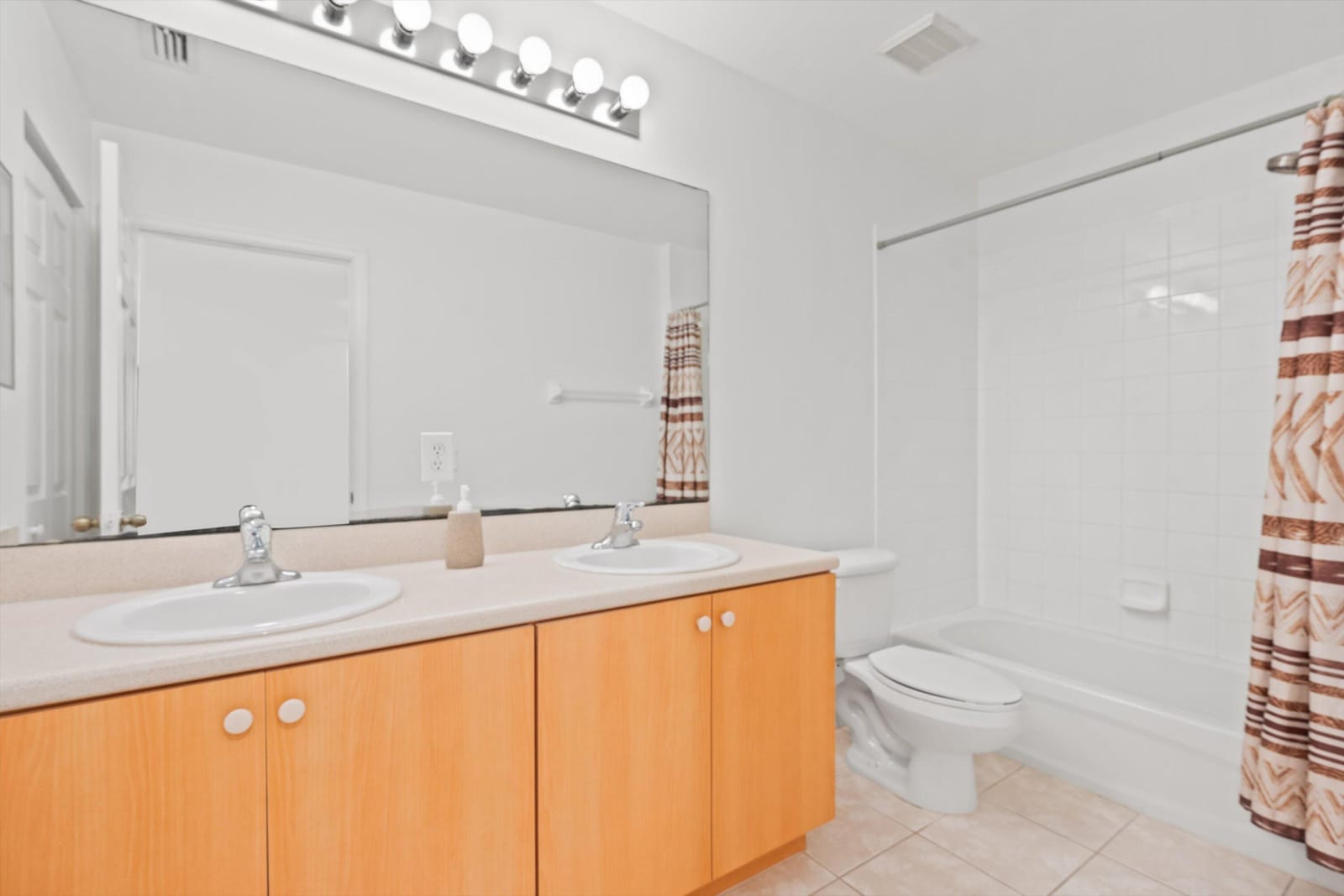 796 Imperial Lake Road, West Palm Beach, FL 33413 photo 21