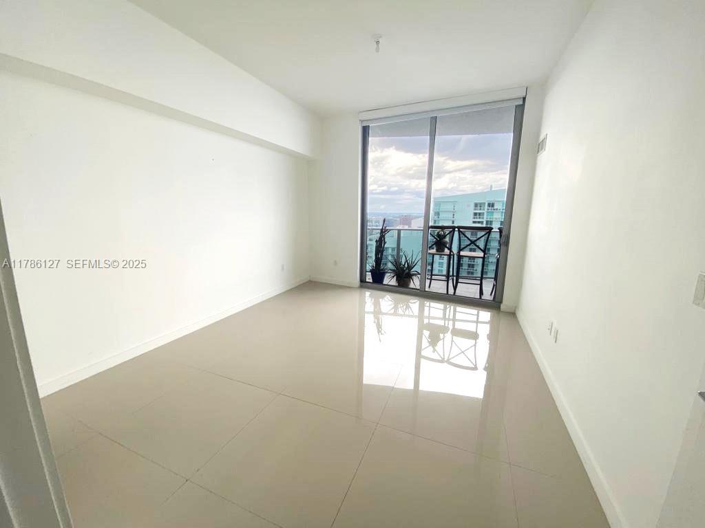 488 NE 18th Street 4905, Miami, FL 33132 photo 19
