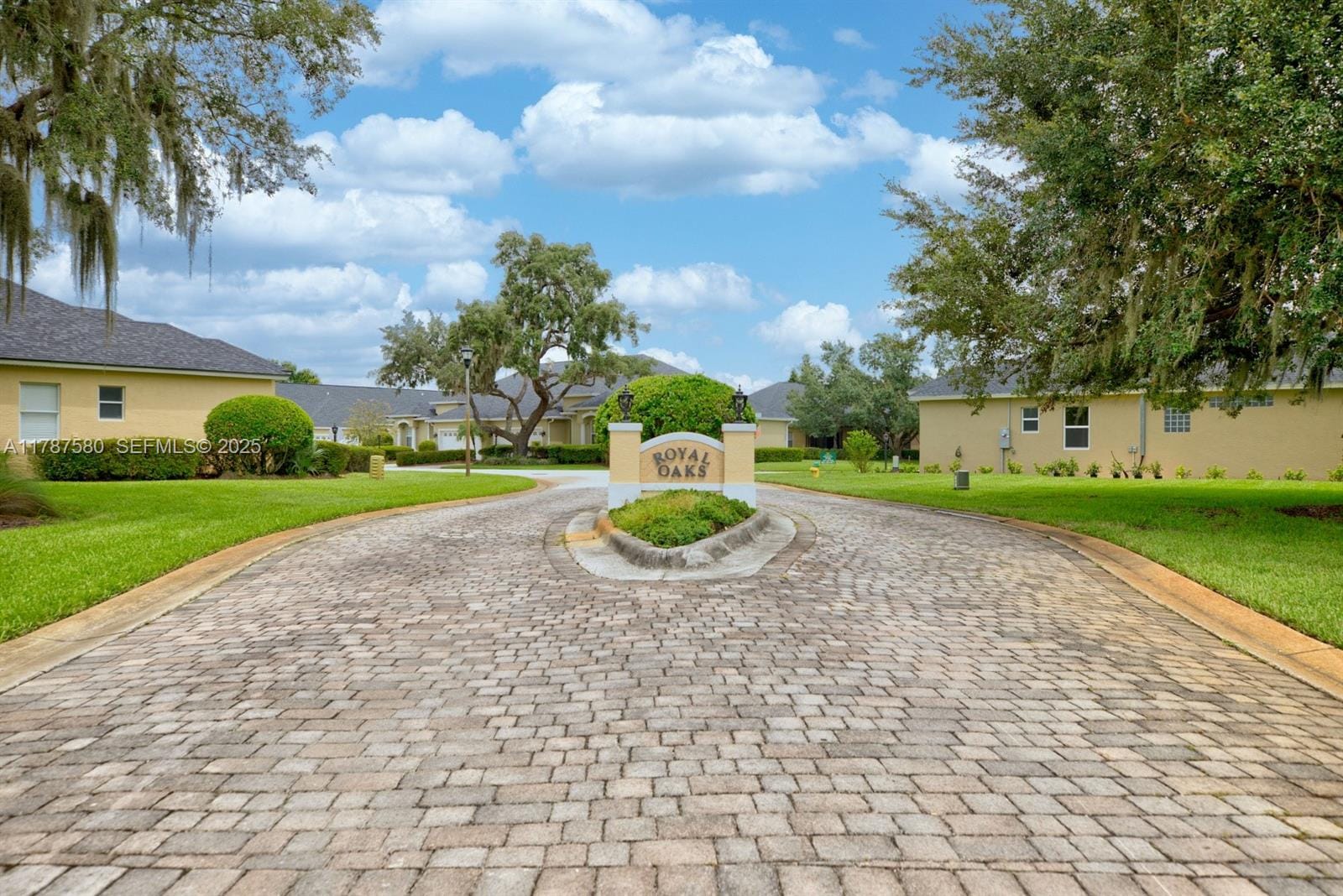 3075 Royal Oaks Court, Sebring, FL 33875 photo 20