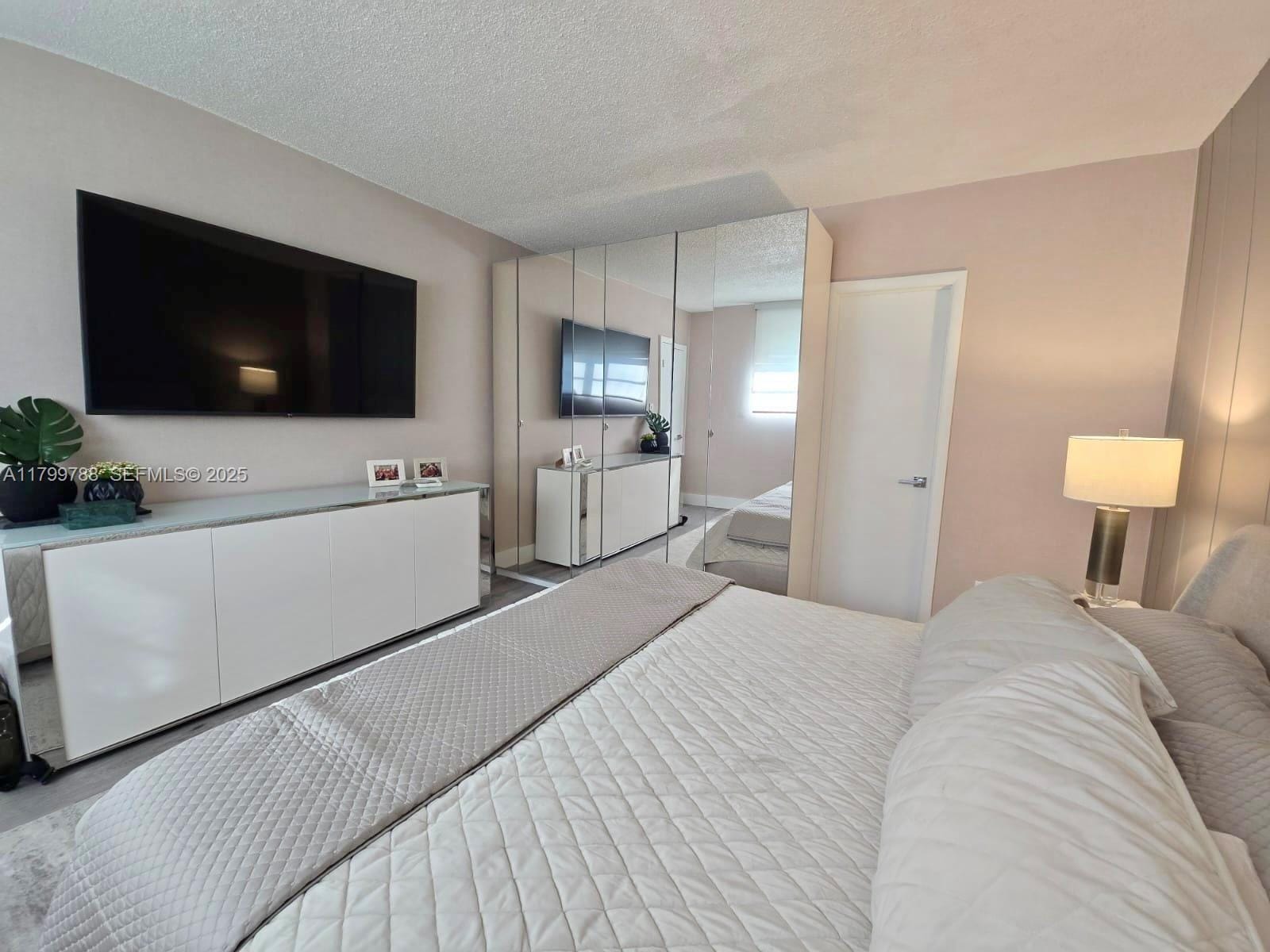19390 Collins Avenue 303, Sunny Isles Beach, FL 33160 photo 11