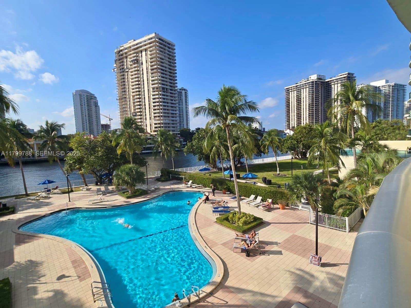 19390 Collins Avenue 303, Sunny Isles Beach, FL 33160 photo 15